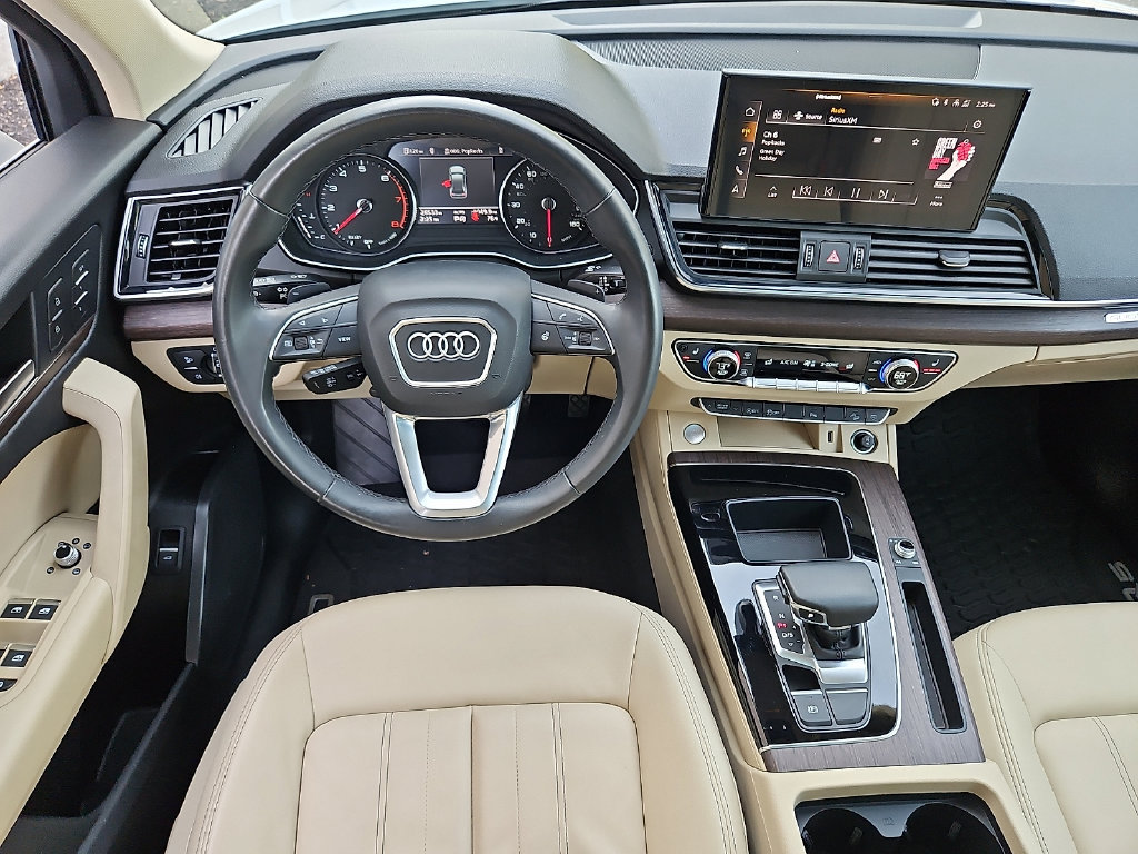 Used 2023 Audi Q5 2.0T Premium AWD/4WD image 11