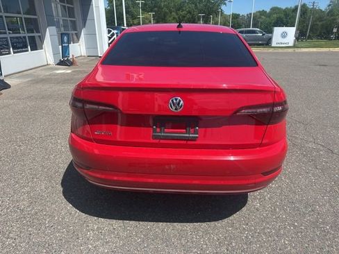Used 2021 Volkswagen Jetta S w/ Driver Assistance Package FWD image 4