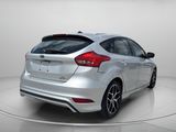 Used 2015 Ford Focus SE w/ SE Sport Package image 3