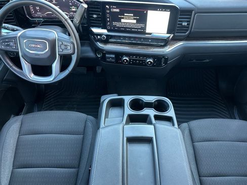 Used 2025 GMC Sierra 1500 Elevation image 14