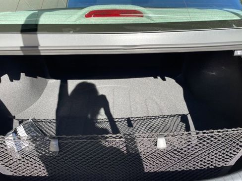 Used 2025 Hyundai Elantra Sport image 11