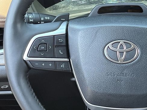 Used 2026 Toyota Grand Highlander AWD image 12