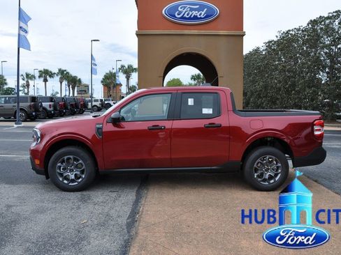 New 2026 Ford Maverick XLT w/ XLT Luxury Package FWD image 2