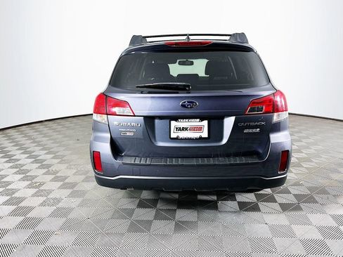 Used 2014 Subaru Outback 2.5i Limited w/ Moonroof Package image 9
