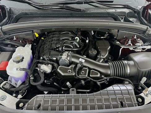 New 2025 Jeep Grand Cherokee Limited w/ Black Appearance Package image 18