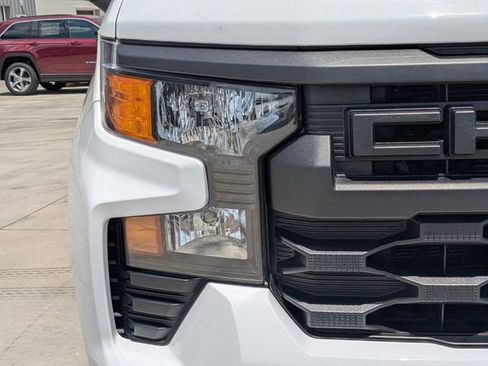 Used 2024 Chevrolet Silverado 1500 Custom w/ Turbomax Blackout Package RWD image 9