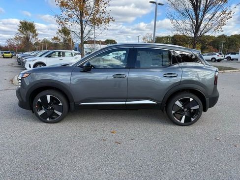New 2026 Nissan Kicks SR w/ Cold Weather Package AWD/4WD image 7