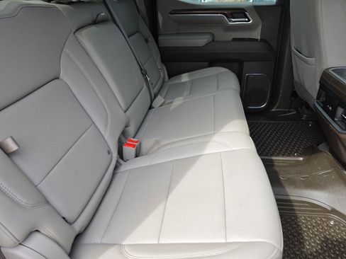 Used 2024 Chevrolet Silverado 1500 LT Trail Boss w/ Convenience Package II image 30