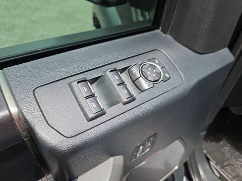 Used 2018 Ford F150 Raptor w/ Equipment Group 802A Luxury AWD/4WD image 17