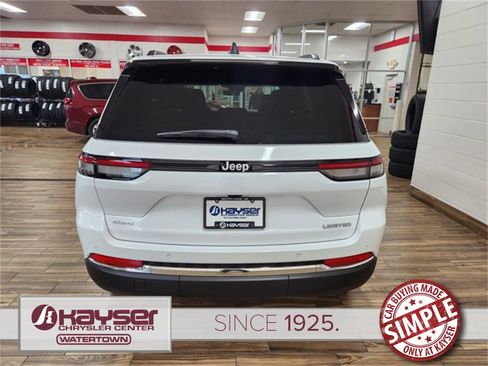 New 2025 Jeep Grand Cherokee Limited w/ Trailer Tow Package image 5