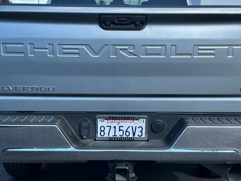 Used 2024 Chevrolet Silverado 2500 LT image 48