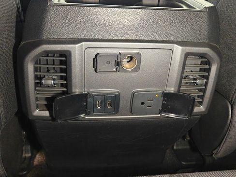 Used 2019 Ford F150 XLT w/ Equipment Group 302A Luxury RWD image 32