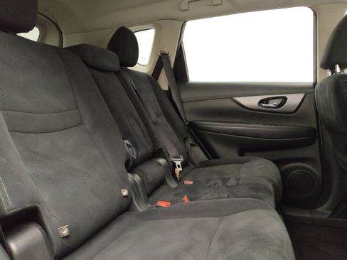 Used 2016 Nissan Rogue S w/ Appearance Package FWD image 21