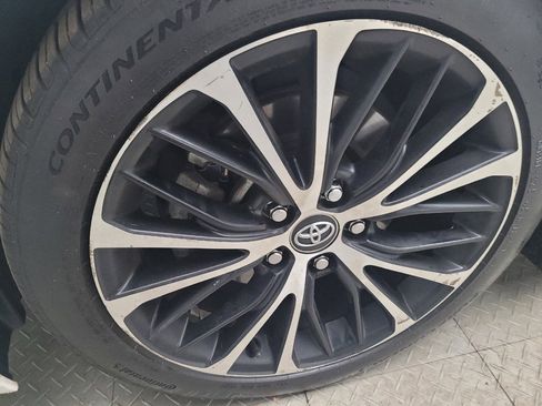 Used 2020 Toyota Camry SE image 31