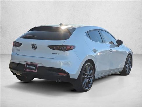 Used 2020 MAZDA MAZDA3 Hatchback w/ Preferred Package image 5