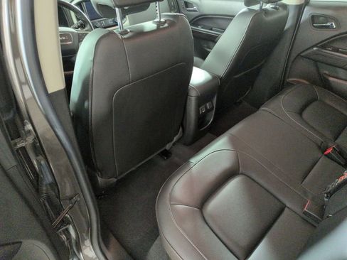 Used 2019 GMC Canyon SLT w/ Driver Alert Package image 25