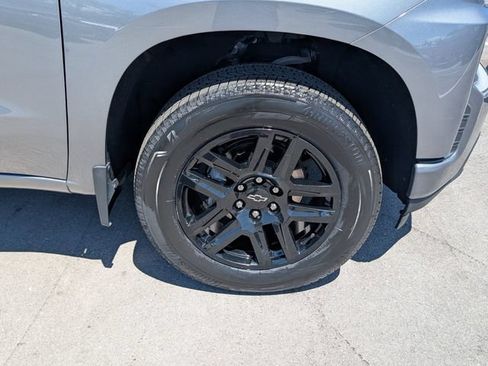 Used 2022 Chevrolet Silverado 1500 RST AWD/4WD image 17