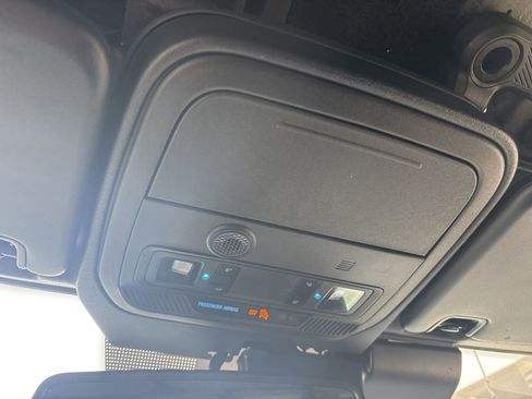 Used 2025 Ford Bronco Outer Banks AWD/4WD image 34