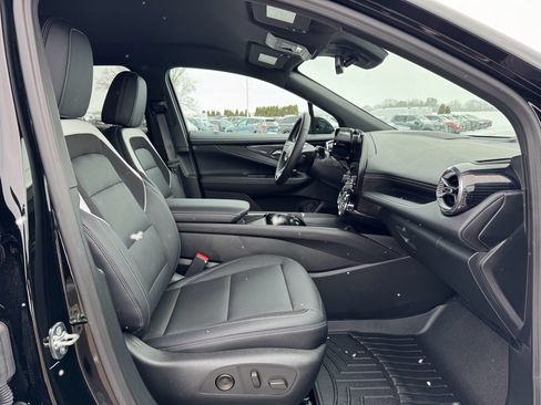 Used 2025 Chevrolet Blazer EV LT image 13