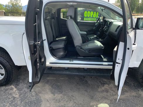 Used 2018 Chevrolet Colorado W/T w/ WT Convenience Package image 11