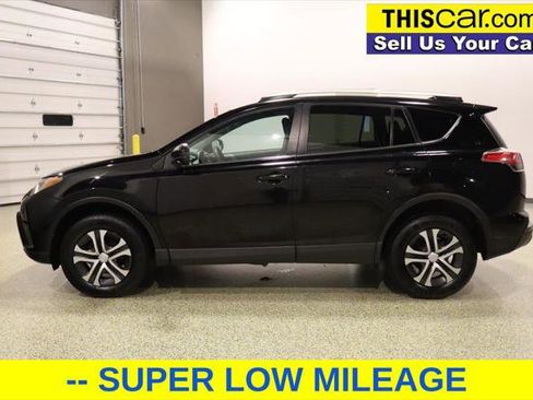 Used 2017 Toyota RAV4 LE image 4