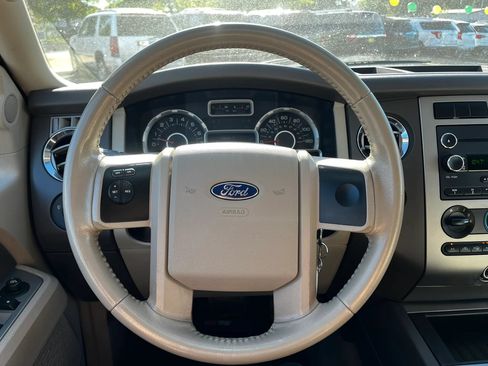 Used 2011 Ford Expedition XL w/ HD Trailer Tow Pkg AWD/4WD image 18