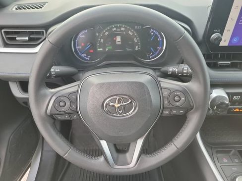 Used 2024 Toyota RAV4 XSE AWD/4WD image 21