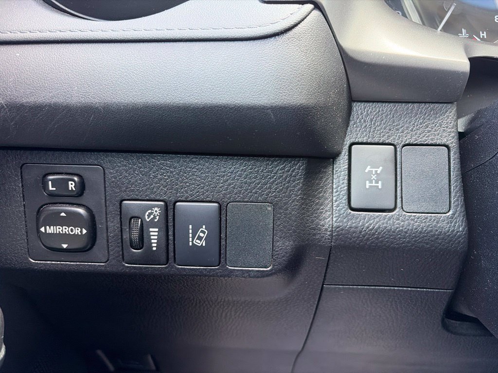 Used 2017 Toyota RAV4 LE w/ All Weather Liner Package AWD/4WD image 10