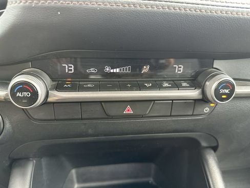 Used 2025 MAZDA MAZDA3 s FWD image 18