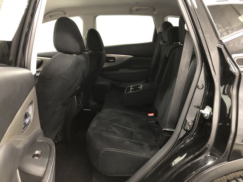Used 2018 Nissan Murano S image 10