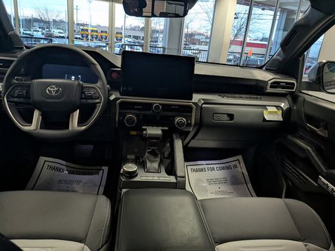 Used 2025 Toyota Tacoma Limited image 14