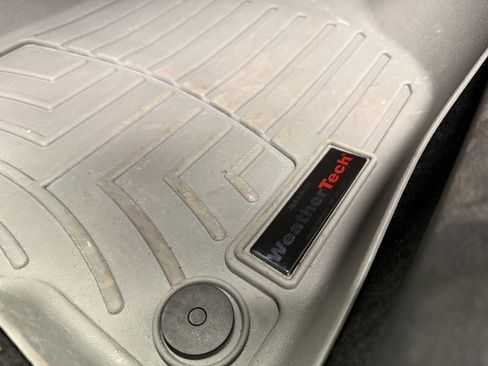 Used 2017 Volkswagen Tiguan Sport image 19