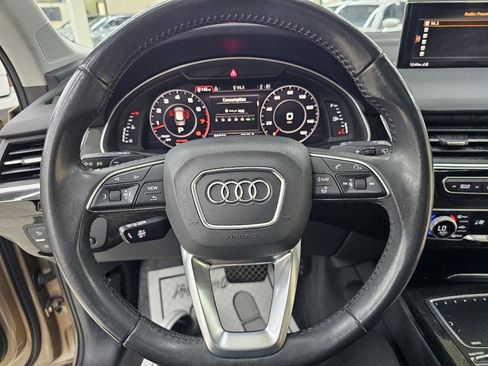 Used 2019 Audi Q7 3.0T Premium Plus w/ Premium Plus Package AWD/4WD image 32