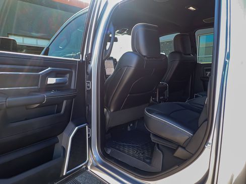 Used 2024 RAM 3500 Laramie w/ Night Edition image 28