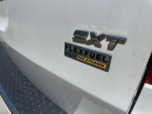 Used 2016 Dodge Grand Caravan SXT FWD image 9