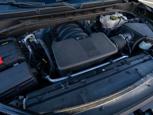 Certified 2023 GMC Yukon SLT image 17