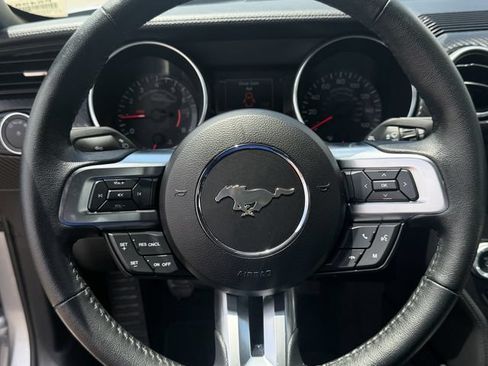 Used 2020 Ford Mustang Coupe RWD image 11