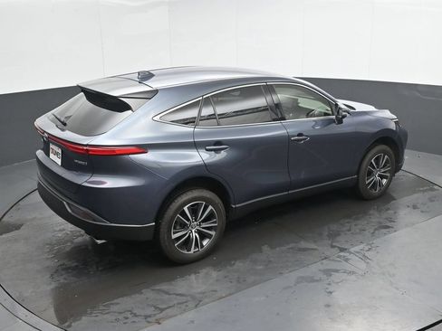 Used 2022 Toyota Venza LE AWD/4WD image 28