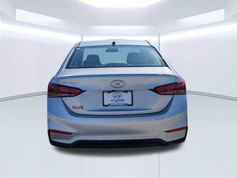 Certified 2021 Hyundai Accent SE image 5