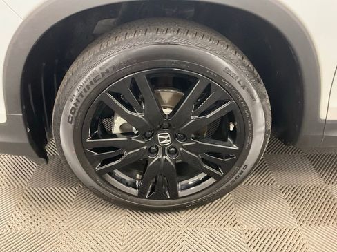 Used 2021 Honda Pilot Black Edition image 9