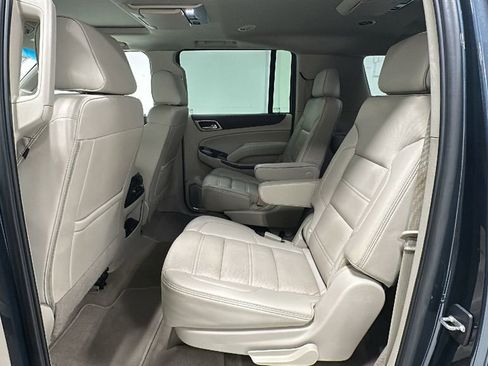 Used 2019 GMC Yukon XL Denali w/ Open Road Package image 12