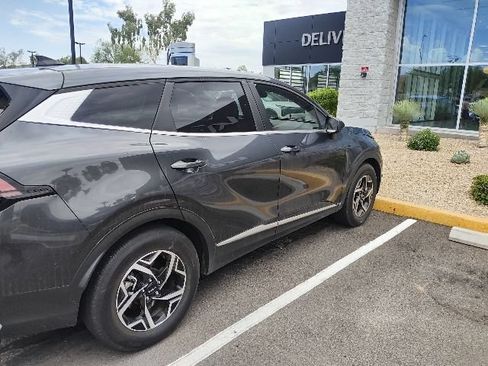 Certified 2024 Kia Sportage LX FWD image 4