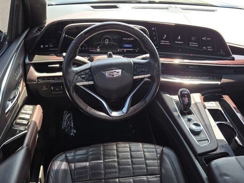 Used 2021 Cadillac Escalade Sport Platinum AWD/4WD image 15
