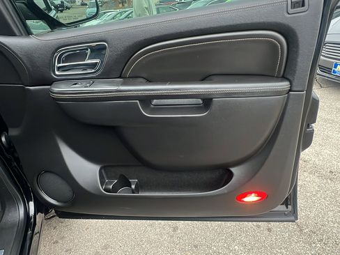 Used 2012 Cadillac Escalade Platinum image 20