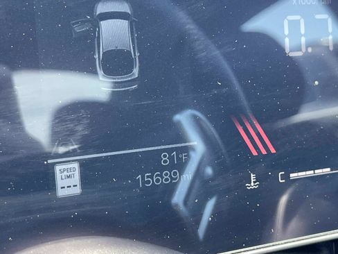 Used 2025 Kia K5 GT FWD image 26