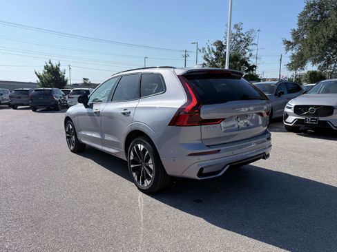 Certified 2026 Volvo XC60 B5 Plus AWD/4WD image 4
