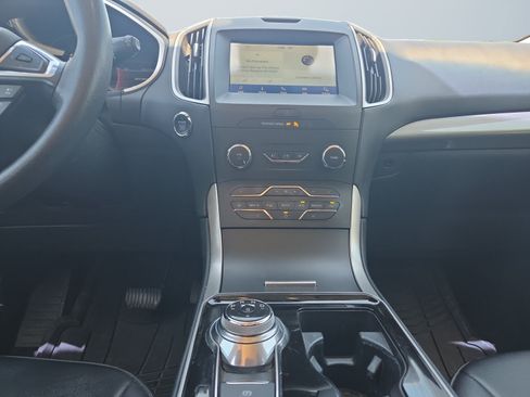 Used 2019 Ford Edge SEL w/ Equipment Group 201A AWD/4WD image 12