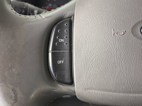 Used 2004 Ford F350 Lariat AWD/4WD image 17