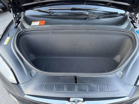 Used 2016 Tesla Model X 60D image 19