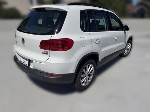 Used 2017 Volkswagen Tiguan Limited w/ Premium Package AWD/4WD image 7